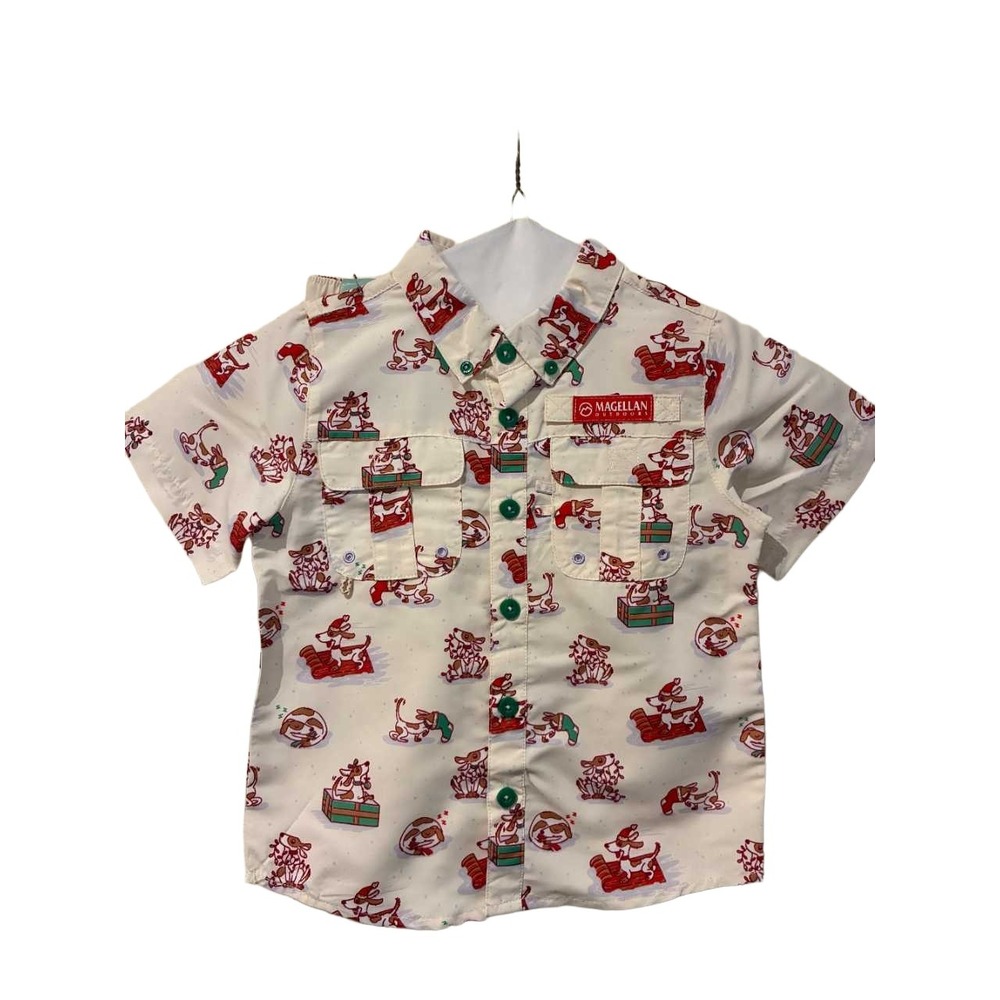 Magellan Outdoors Boys 4T Christmas Dog Fishing Shirt and Shorts Set Cream Multi